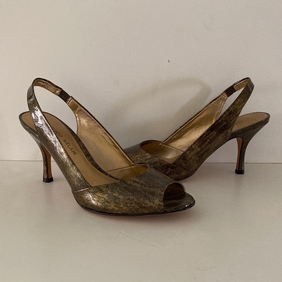 Antonio Melani Golden Bronze Peep Toe Slingback Heels/Size 8M/NEW/NEVER WORN! - Picture 1 of 6